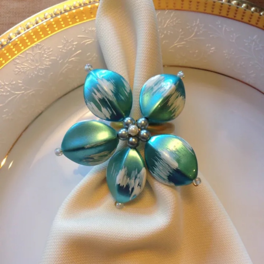New set of 12 handmade beaded floral design napkin holders napkin rings